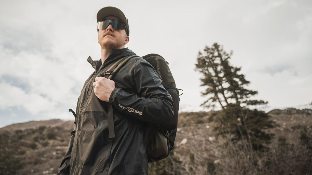 5 Ways to Stay Consistent To Your Workout Routine While Traveling - MTN OPS