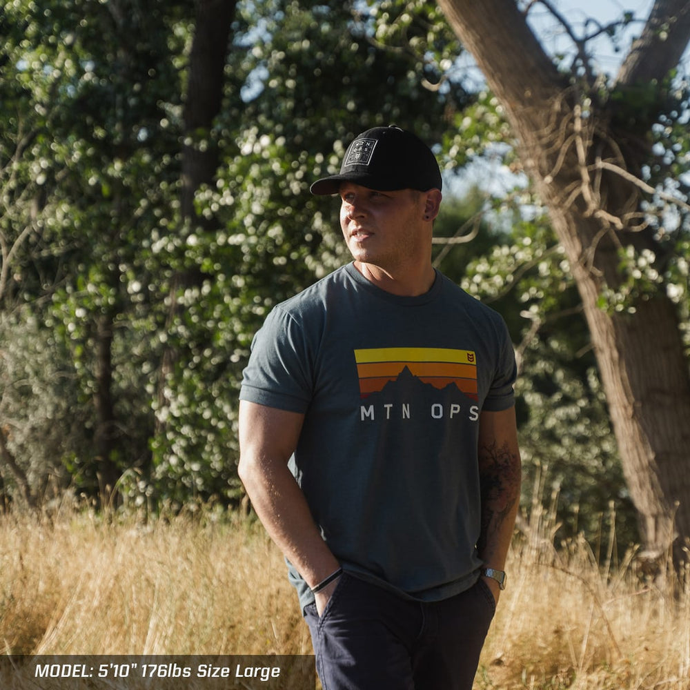 DUSK TEE - Shirt - MTN OPS